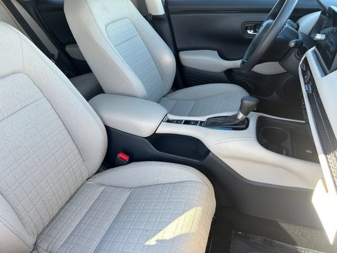 Used 2026 Honda HR-V LX image 13
