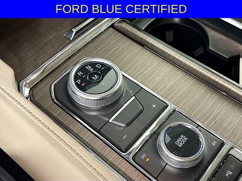 Certified 2024 Ford Expedition Limited image 17