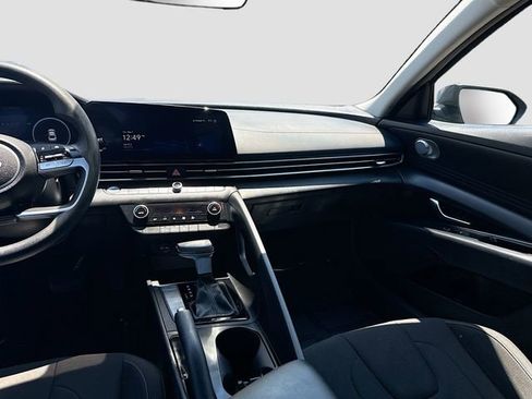 Certified 2024 Hyundai Elantra SEL FWD image 22