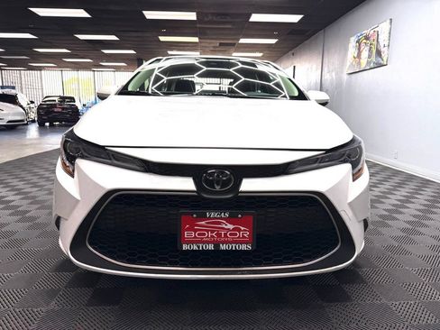 Used 2020 Toyota Corolla XLE w/ Carpet Mat Package (TMS) FWD image 4