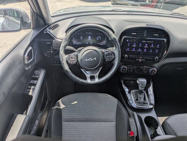 Used 2024 Kia Soul EX w/ Option Group 015 FWD image 15