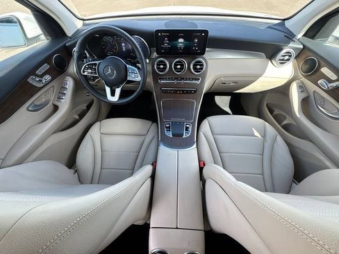 Used 2022 Mercedes-Benz GLC 300 4MATIC image 22