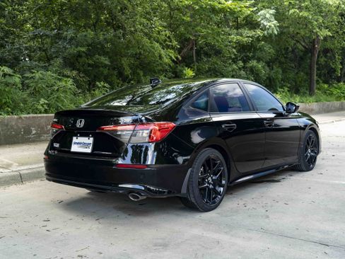 Used 2024 Honda Civic Sport image 9