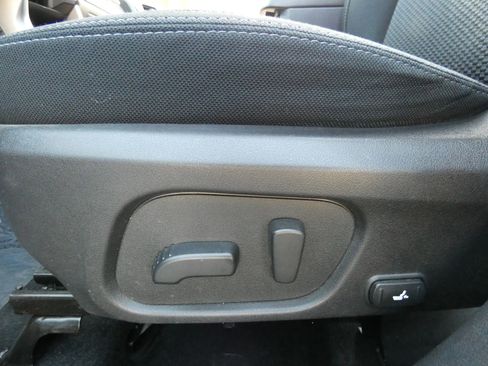 Used 2017 Subaru Forester 2.5i Premium w/ All-Weather Package image 53