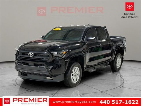 Used 2024 Toyota Tacoma SR image 1