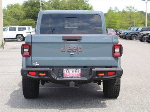 Certified 2025 Jeep Gladiator Mojave AWD/4WD image 4