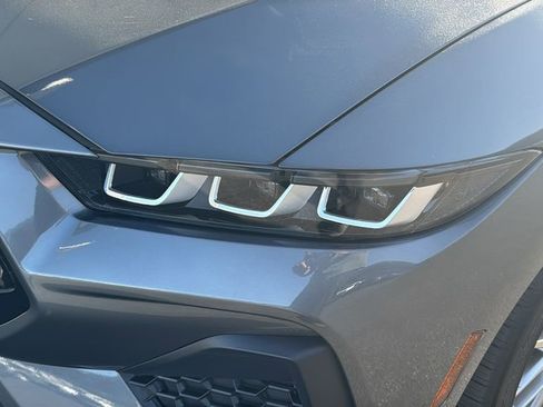 Used 2025 Ford Mustang GT Premium RWD image 6