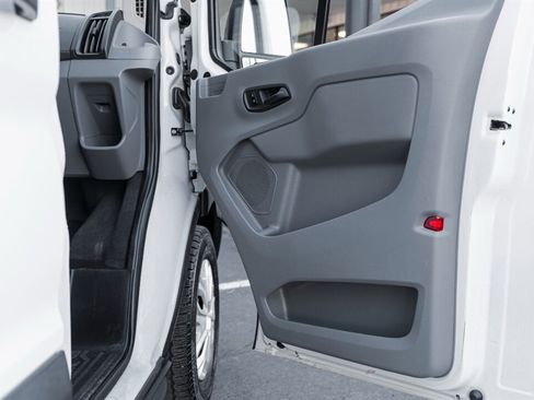 Used 2017 Ford Transit 150 XLT image 35
