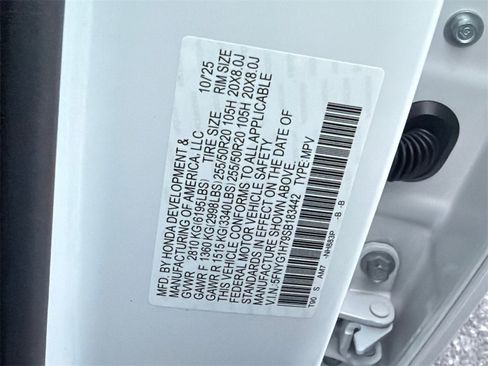 New 2025 Honda Pilot Touring image 38