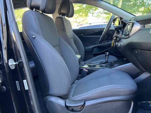 Used 2016 Kia Sorento FWD image 29