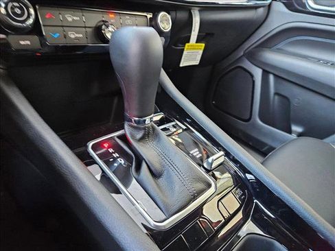 New 2026 Jeep Compass Latitude image 14