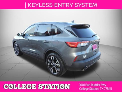 Used 2022 Ford Escape SE w/ SE Sport Appearance Package FWD image 6