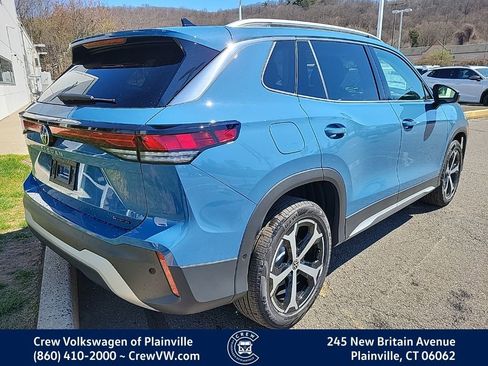 New 2026 Volkswagen Tiguan SE AWD/4WD image 3