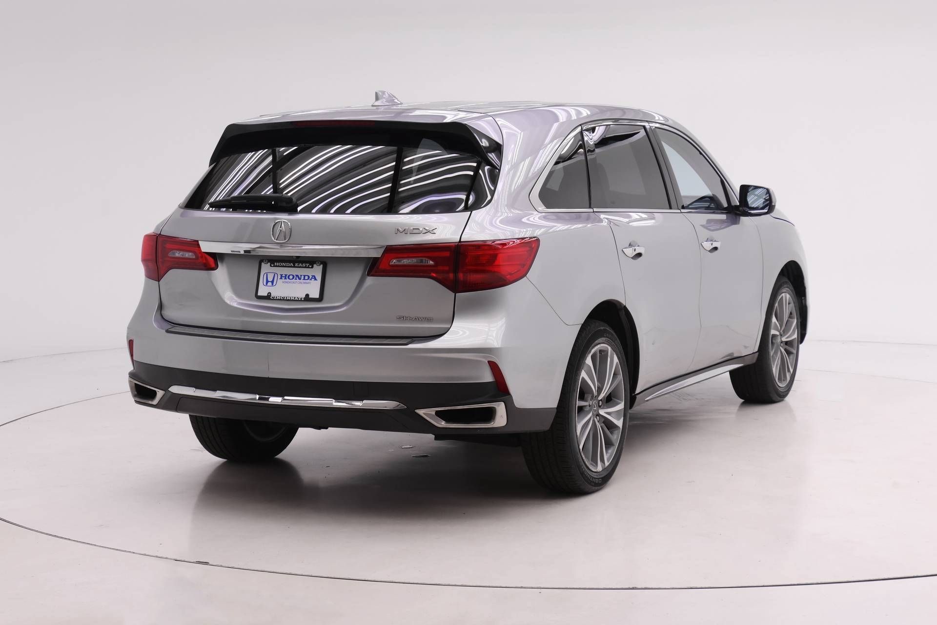 Used 2018 Acura MDX w/ Technology Package AWD/4WD image 2