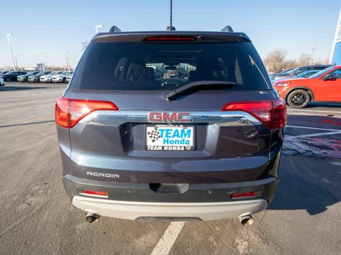 Used 2018 GMC Acadia SLT image 5