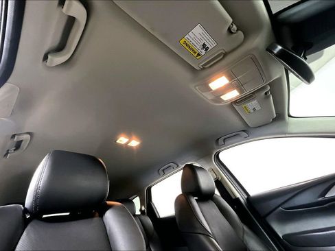 Used 2022 MAZDA CX-9 Touring image 22