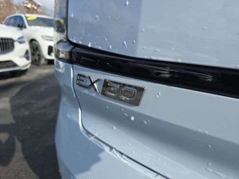Certified 2025 Volvo EX30 Ultra w/ Climate Package image 15