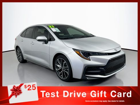 Used 2021 Toyota Corolla SE FWD image 1