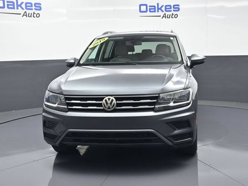 Used 2019 Volkswagen Tiguan SE w/ Panoramic Sunroof Package AWD/4WD image 4