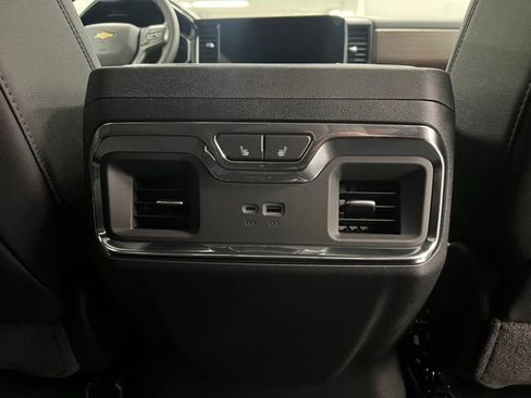 New 2026 Chevrolet Silverado 1500 High Country w/ High Country Premium Package AWD/4WD image 22