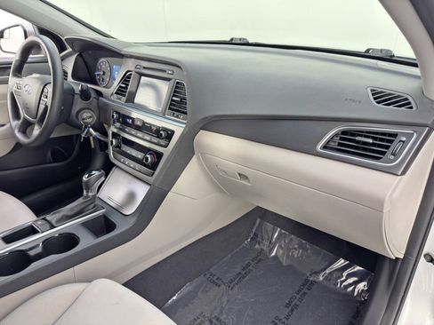 Used 2017 Hyundai Sonata Sport w/ Cargo Package image 13
