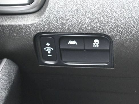 Used 2023 Kia Sorento S w/ Panoramic Sunroof Package FWD image 18