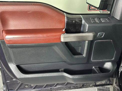 Used 2020 Ford F150 Platinum w/ Equipment Group 701A Luxury image 37