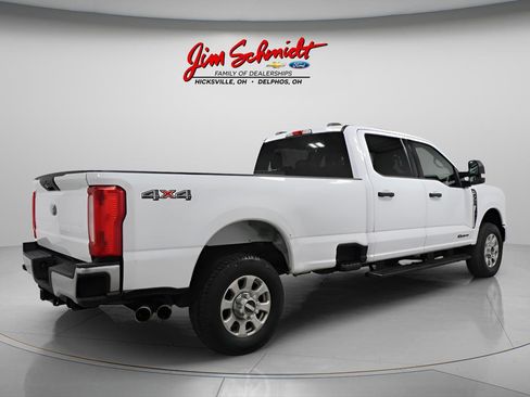 Used 2023 Ford F350 XLT image 6