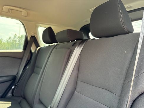 Used 2023 Nissan Rogue S FWD image 20