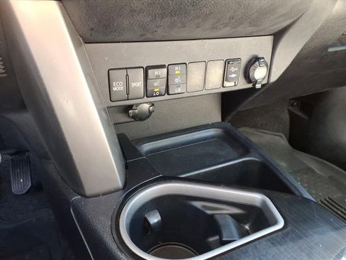 Used 2016 Toyota RAV4 Limited AWD/4WD image 22