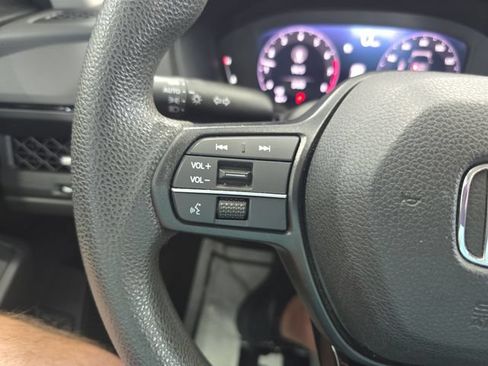 Used 2023 Honda Accord EX image 20