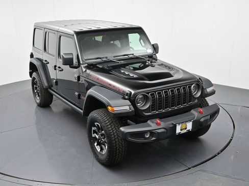 Used 2025 Jeep Wrangler Unlimited Rubicon image 15