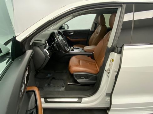 Used 2022 Audi Q8 Premium AWD/4WD image 19
