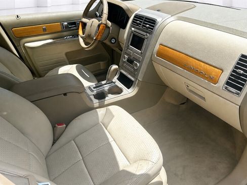 Used 2007 Lincoln MKX AWD image 8