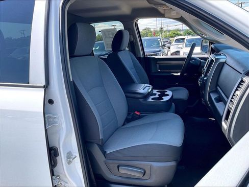 Used 2024 RAM 1500 Classic SLT AWD/4WD image 10