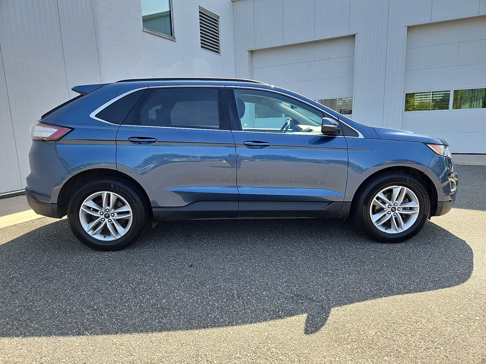 Used 2018 Ford Edge SEL FWD image 7