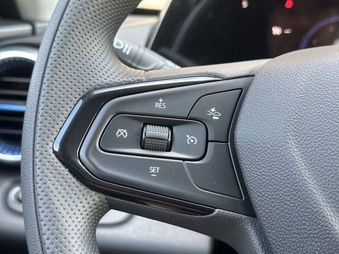 New 2026 Chevrolet Trax LT image 21