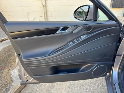 Used 2025 Genesis G80 2.5T AWD/4WD image 47