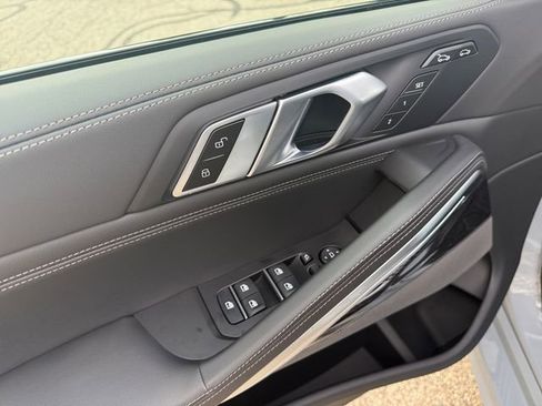New 2026 BMW X6 xDrive40i w/ Premium Package image 14