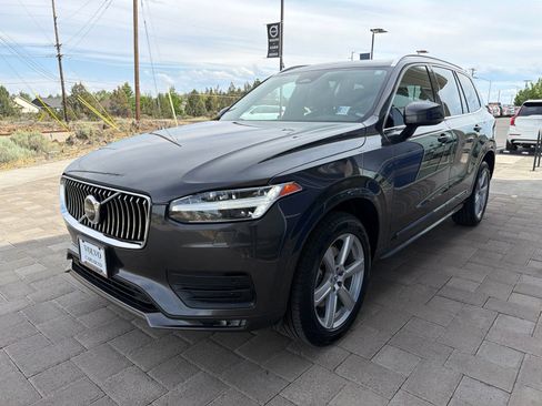Used 2023 Volvo XC90 B6 Core w/ Protection Package Premier AWD/4WD image 4
