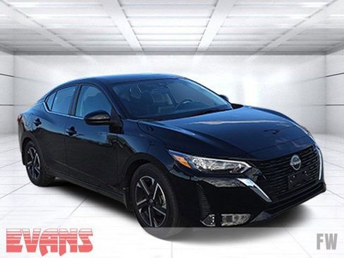 Used 2024 Nissan Sentra SV image 1