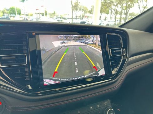 Used 2023 Dodge Durango GT image 9