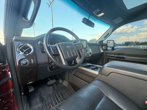 Used 2015 Ford F250 Platinum w/ FX4 Off-Road Package AWD/4WD image 13