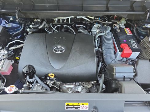 Used 2022 Toyota Highlander Platinum AWD/4WD image 31