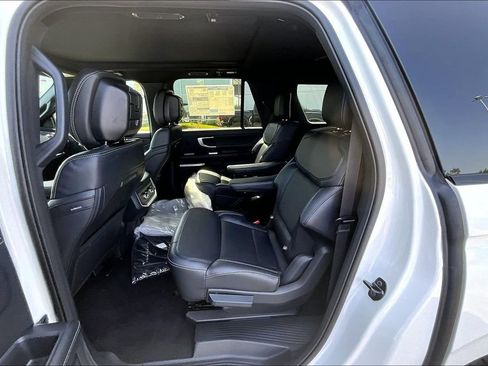 New 2027 Ford Expedition Max Platinum w/ Stealth Appearance Package AWD/4WD image 10
