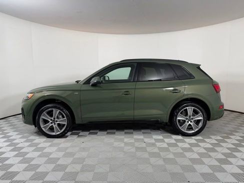 Used 2025 Audi Q5 2.0T Premium w/ Convenience Plus Package image 4