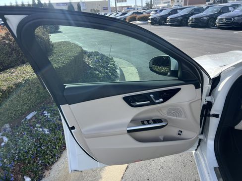 Used 2025 Mercedes-Benz C 300 C 300 image 14