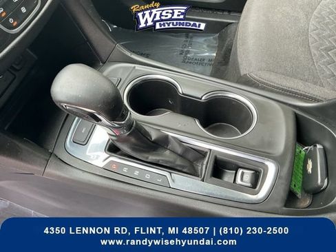 Used 2022 Chevrolet Equinox LT AWD/4WD image 25