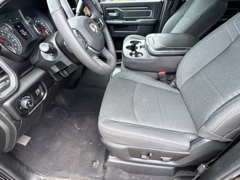 Used 2025 RAM 2500 Big Horn AWD/4WD image 8