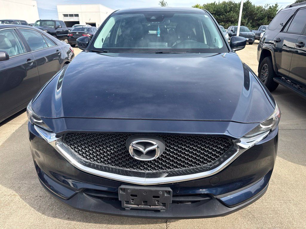 Used 2017 MAZDA CX-5 Touring w/ Preferred Equipment Package AWD/4WD image 3